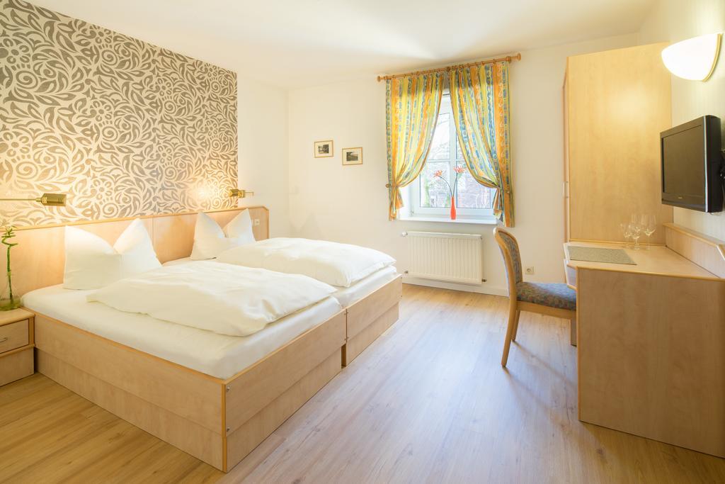 Land-Gut-Hotel Lohmann 드렌슈타인푸르트 외부 사진